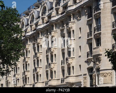 Paris, France. 20 Juin, 2018. L'hôtel de luxe "Lutetia". Après plusieurs années de rénovation, l'hôtel luxueux à Paris 'Lutetia' rouvrira ses portes le 12 juillet dernier. L'opérateur informé sur 20.06.2018 à Paris. A l'origine, la réouverture de la maison fermée depuis 2014 avait été ciblée pour mai Crédit : Christian Böhmer/dpa/Alamy Live News Banque D'Images