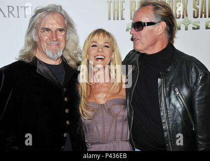 Billy Connolly, Julie Benz et Peter Fonda Boondock Saints II - la première à l'Arclight Theatre de Los Angeles.  ConnollyBilly - 10 BenzJulie FondaPeter 10.jpg  BenzJulie ConnollyBilly10 FondaPeter 10 cas à Hollywood Life - Californie, Red Carpet Event, USA, Cinéma, Célébrités, photographie, Bestof, Arts, Culture et divertissement, Célébrités, Mode Topix Meilleur de Hollywood, la vie, événement dans la vie d'Hollywood, Californie - Tapis rouge et en backstage, cinéma, télévision, célébrités, célébrités de la musique, des acteurs du Topix même film en salle, et la star ensemble. Banque D'Images