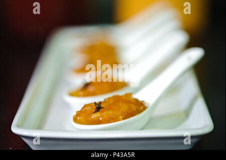 Docinhos de colher (brigadeiro, beijinho doce de abóbora,). São Paulo/SP, BRÉSIL. Données : 14/06/2010. Foto : David Santos Jr. / Fotoarena. Banque D'Images