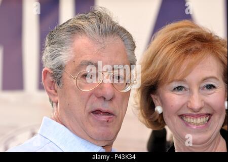 Umberto Bossi et Letizia Moratti au cours de réunion de la Lega Nord à Milan 13-05-2011 Banque D'Images