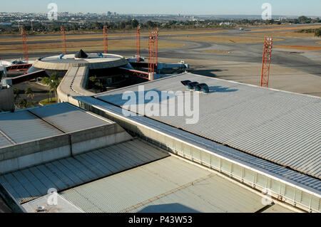 Aeroporto Internacional de BrasÃ-lia - Presidente Juscelino Kubitschek de BrasÃ-lia turÃ-sticos durante Pontos. Brasília, DF/Brasil 27/07/2004. (Foto : David Santos Jr / Fotoarena) Banque D'Images