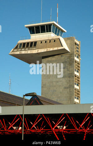 Aeroporto Internacional de BrasÃ-lia - Presidente Juscelino Kubitschek de BrasÃ-lia turÃ-sticos durante Pontos. Brasília, DF/Brasil 27/07/2004. (Foto : David Santos Jr / Fotoarena) Banque D'Images