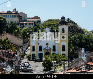 Situado no Largo do Amparo, un Igreja de Nossa Senhora do Amparo foi construÃ-da em 1613 pela Irmandade de Nossa Senhora do Amparo dos Homens Pardos. Moins de dÃ©cadas depois de construÃ-da destruÃ-da, une foi Igreja, parcialmente, por um incÃªndio causado pelos holandeses em 1631. Em 1644, une foi reedificada Igreja. Olinda/PE, Brasil 12/11/2013. Foto : Carlos Ezequiel Vannoni/Fotoarena Banque D'Images