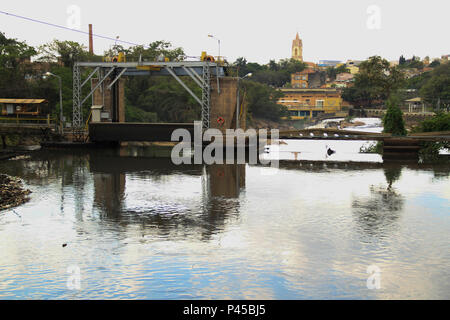 TietÃª Rio, Barragem e Usina de Porto, GÃ³es Cidade de Salto. SALTO/SP, Brasil 20/09/2013. (Foto : Celio Coscia / Fotoarena) Banque D'Images