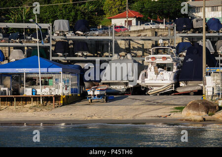 La Fim de tarde pas de Jurerê Internacional, Bairro de Florianópolis, conhecido por grandes mansões e gente, condomínios famosa. FLORIANOPOLIS/SC, Brasil 16/06/2014. (Foto : Cadu Rolim / Fotoarena) Banque D'Images