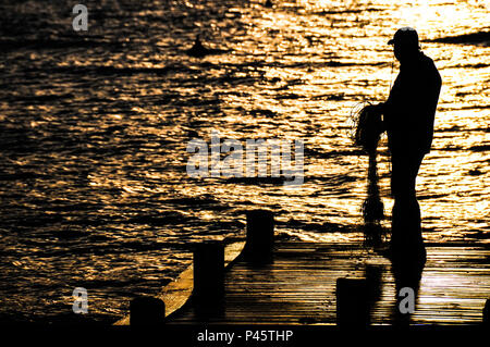 La Fim de tarde pas de Jurerê Internacional, Bairro de Florianópolis, conhecido por grandes mansões e gente, condomínios famosa. FLORIANOPOLIS/SC, Brasil 16/06/2014. (Foto : Cadu Rolim / Fotoarena) Banque D'Images