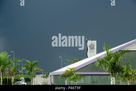 SÃO PAULO, SP - 25/11/2014 : CLIMA TEMPO - Um temporelle forte se forma na tarde desta mercredi, nas n'imediações CT Joaquim Grava, Zona Leste de São Paulo. (Foto : Gero / Fotoarena) Banque D'Images