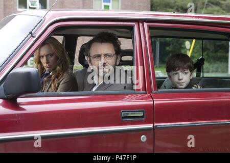 Titre original : JÉSUS CHRIST HENRY. Titre en anglais : JÉSUS CHRIST HENRY. Directeur de film : DENNIS LEE. Année : 2012. Stars : Toni Collette ; Michael Sheen ; JASON SPEVACK. Credit : OM ROUGE FILMS / Album Banque D'Images