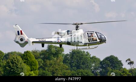 Gazelle Westland HT.3 G-CBSI/XZ934 à partir de l'Escadron Gazelle Display Team volant à Shuttleworth airshow Marine Fly à l'ancien gardien sur le 3 juin 2018 Banque D'Images