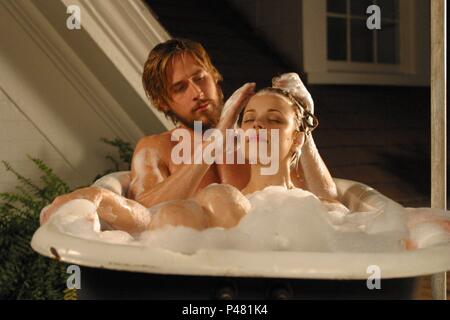 Titre original : L'ORDINATEUR PORTABLE. Titre en anglais : L'ORDINATEUR PORTABLE. Film Réalisateur : Nick Cassavetes. Année : 2004. Stars : Ryan Gosling, RACHEL MCADAMS. Credit : New Line Cinema / Album Banque D'Images