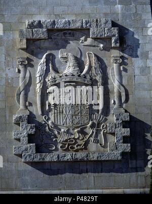 ARQUERIA-DET LATÉRALE ESCUDO DE DICTADURA. Emplacement : Valle de los Caidos, CUELGAMUROS, MADRID. Banque D'Images