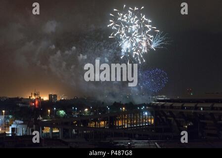 RIO DE JANEIRO/RJ, Brésil - 01/03/2015 - ANIVERSARIO RIO DE JANEIRO. Queima de fogos durante Aniversario Rio 450 anos visto do Bairro do Maracana. Foto : Celso Pupo / Fotoarena Banque D'Images