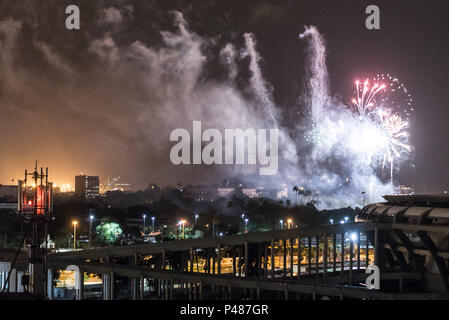 RIO DE JANEIRO/RJ, Brésil - 01/03/2015 - ANIVERSARIO RIO DE JANEIRO. Queima de fogos durante Aniversario Rio 450 anos visto do Bairro do Maracana. Foto : Celso Pupo / Fotoarena Banque D'Images