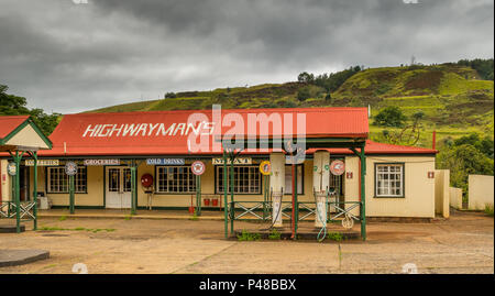 Pilgrims Rest, Afrique du Sud - un carburant vintage et une station-service dans cette ville minière historique est une attraction touristique populaire Banque D'Images