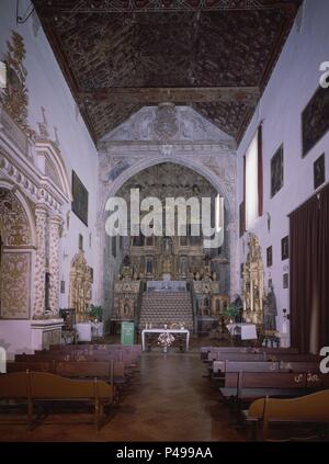 L'INTÉRIEURAPT HACIA EL ARTESONADO mudéjar d'autel. Emplacement : PALACIO DALAHORRA / CONVENTO DE SANTA ISABEL LA REAL, MADRID, ESPAGNE. Banque D'Images