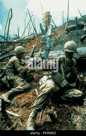 Titre original : HAMBURGER HILL. Titre en anglais : HAMBURGER HILL. Film Réalisateur : John Irvin. Année : 1987. Credit : RKO Pictures / Album Banque D'Images