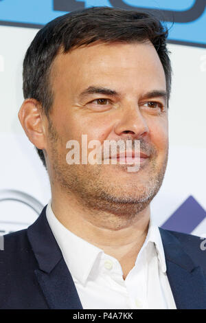 Le réalisateur français François Ozon pose pour les caméras lors d'un tapis rouge avant la cérémonie d'ouverture du Festival du Film français au Japon 2018 à Yokohama Minato Mirai Hall le 21 juin 2018, Yokohama, Japon. Cette année, 15 films seront projetés pendant le festival du 21 juin au 24 septembre. Credit : Rodrigo Reyes Marin/AFLO/Alamy Live News Banque D'Images