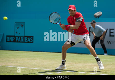 Le Queen's Club, London, UK. 21 Juin, 2018. Jour 4 Championnats de l'arbre de la fièvre sur le court central, un prélude à la Wimbledon PROFILS TÊTES, avec Jamie Murray (GBR) et Bruno SOARES (BRA) vs Marcus Daniell (NZL) et Wesley Koolhof (NED). Credit : Malcolm Park/Alamy Live News. Banque D'Images