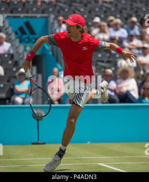 Le Queen's Club, London, UK. 21 Juin, 2018. Jour 4 Championnats de l'arbre de la fièvre sur le court central, un prélude à la Wimbledon PROFILS TÊTES, avec Jamie Murray (GBR) et Bruno SOARES (BRA) vs Marcus Daniell (NZL) et Wesley Koolhof (NED). Credit : Malcolm Park/Alamy Live News. Banque D'Images