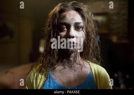 Titre original : Scary Movie 5. Titre en anglais : Scary Movie 5. Directeur de film : Malcolm D. Lee. Année : 2013. Stars : SARAH HYLAND. Credit : DIMENSION FILMS / Album Banque D'Images