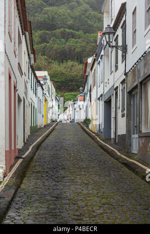 Le Portugal, Açores, l'île de Pico, Lajes do Pico, rue ville Banque D'Images