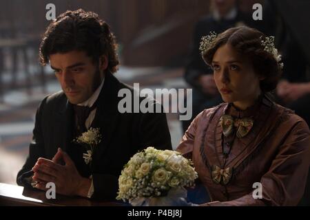 Titre original : en secret. Titre en anglais : en secret. Directeur de film : CHARLIE STRATTON. Année : 2013. Stars : OSCAR ISAAC ; ELIZABETH OLSEN. LD : crédit LOISIRS / Album Banque D'Images