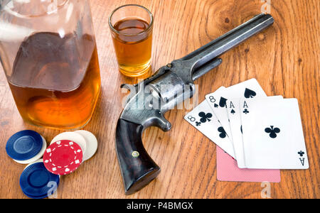 Dead mans hand as et eights avec Wild Bill's six shooter. Banque D'Images