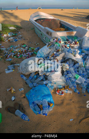 Les filets de pêche, plage de Negombo, Oruwa, Colombo, Province de l'Ouest, au Sri Lanka, en Asie Banque D'Images