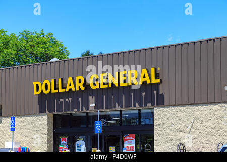 Leesport, PA, USA - 14 juin 2018 : Dollar General est une chaîne américaine de magasins basée à Nashville, Tennessee, Dollar General o Banque D'Images