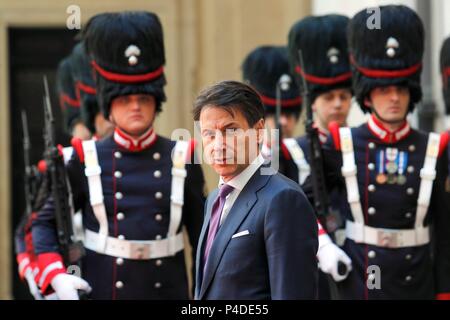 Le premier ministre Giuseppe Conte, dans la cour du Palazzo Chigi, Rome, Italie, le 19 juin 2018 Photo © Denis Zammit Remo/Sintesi/Alamy Stock Photo Banque D'Images