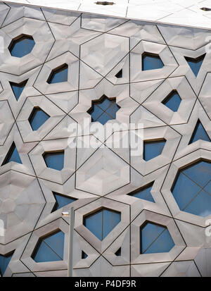 L'extérieur de nouveau le cheikh Jaber Al-Ahmad Centre culturel dans la ville de Koweït , Koweït Banque D'Images