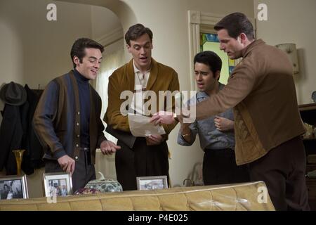 Titre original : Jersey Boys. Titre en anglais : Jersey Boys. Film Réalisateur : CLINT EASTWOOD. Année : 2014. Stars : John Lloyd Young ; Vincent PIAZZA ; ERICH BERGEN ; Michael Lomenda. Credit : GK FILMS/RATPAC ENTERTAINMENT/WARNER BROS / Album Banque D'Images