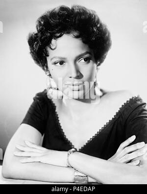 Titre original : CARMEN JONES. Titre en anglais : CARMEN JONES. Directeur de film : OTTO LUDWIG PREMINGER. Année : 1954. Stars : DOROTHY DANDRIDGE. Crédit : 20TH CENTURY FOX / Album Banque D'Images