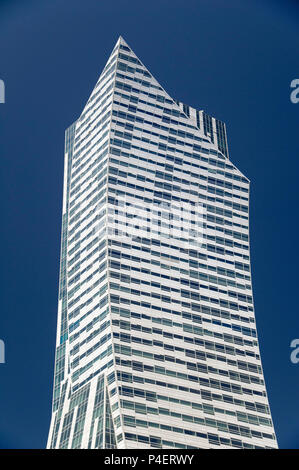 192 mètres Zlota 44 gratte-ciel résidentiel à Varsovie, Pologne. 10 mai 2018 © Wojciech Strozyk / Alamy Stock Photo Banque D'Images