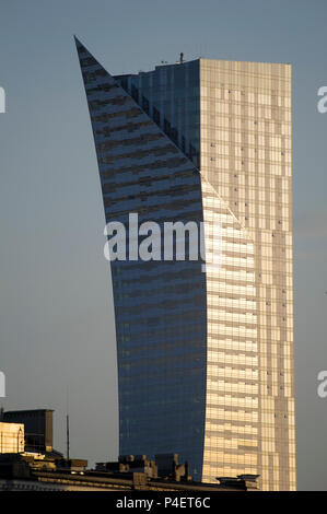 192 mètres Zlota 44 gratte-ciel résidentiel à Varsovie, Pologne. 10 mai 2018 © Wojciech Strozyk / Alamy Stock Photo Banque D'Images