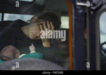 Titre original : VENUTO AL MONDO. Titre en anglais : DEUX FOIS NÉ. Film Réalisateur : Sergio Castellitto. Année : 2012. Stars : PENELOPE CRUZ. Credit : MEDUSA FILM / Album Banque D'Images