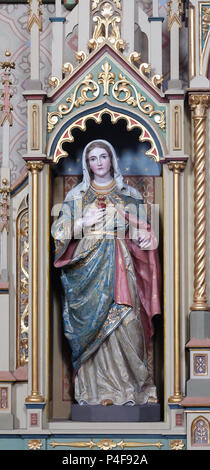 STITAR, Croatie - le 24 juin : Coeur Immaculé de Marie statue sur l'Autel du Sacré-cœur de Jésus dans l'église de Saint Matthieu à Stitar, Croatie sur Jun Banque D'Images