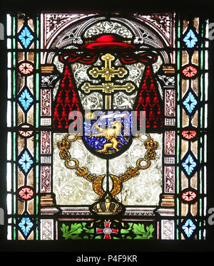 Armoiries du Cardinal Joseph Mihalovic, vitraux dans la cathédrale de Zagreb, dédiée à l'assomption de Marie Banque D'Images