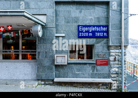 Célèbre train entre Grindelwald et de la gare ferroviaire de Jungfraujoch - Top of Europe, Suisse Banque D'Images