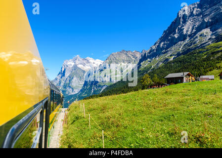 Célèbre train entre Grindelwald et de la gare ferroviaire de Jungfraujoch - Top of Europe, Suisse Banque D'Images