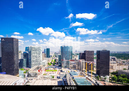 Vue depuis le haut de la Grande Arche l int rieur de la zone de