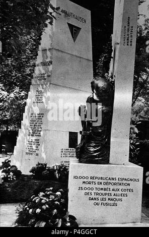 MONUMENTO EN MEMORIA DE LOS DIEZ MIL MUERTOS REPUBLICANOS ESPAÑOLES EN EL CAMPO DE CONCENTRACION ALEMAN DE MAUTHAUSEN. Emplacement : FUNDACIÓN PABLO IGLESIAS, MADRID, ESPAGNE. Banque D'Images