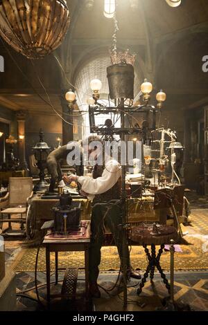 Titre original : VICTOR FRANKENSTEIN. Titre en anglais : VICTOR FRANKENSTEIN. Film Réalisateur : PAUL MCGUIGAN. Année : 2015. Stars : JAMES MCAVOY. Crédit : DAVIS ENT/TSG ENT/cpp/20E SIÈCLE FILM CORPORATION / Album Banque D'Images