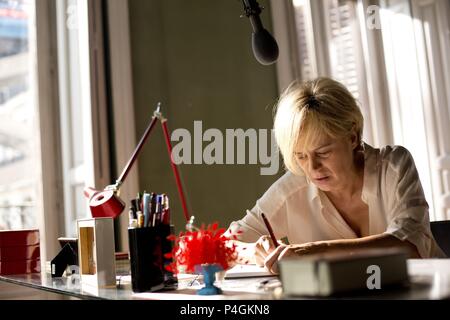 Titre original : JULIETA. Titre en anglais : JULIETA. Directeur de film : Pedro Almodovar. Année : 2016. Stars : EMMA SUAREZ. Credit : EL DESEO S.A. / Album Banque D'Images