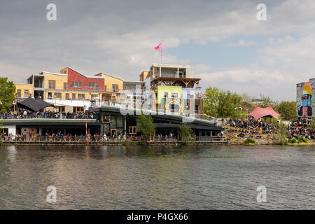 Berlin, Allemagne, nouveau marché en bois 25 dans la région de Berlin-Friedrichshain Holzmarktstrasse Banque D'Images