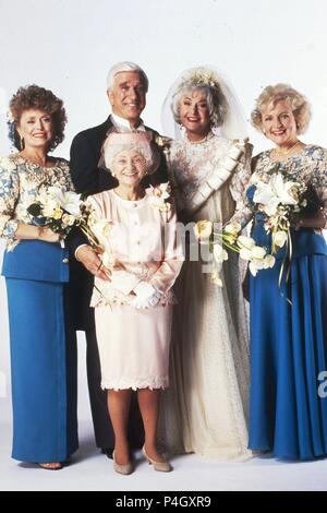 Titre du film original : The Golden Girls. Titre en anglais : Golden Girls, L'-TV. Directeur de film : SUSAN HARRIS. Année : 1985. Stars : Leslie Nielsen ; BETTY WHITE ; ESTELLE GETTY ; BEA ARTHUR ; RUE MCCLANAHAN. Credit : Touchstone Television / Album Banque D'Images