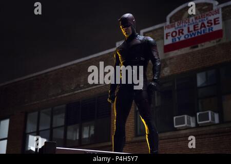 Titre original : DAREDEVIL. Titre en anglais : DAREDEVIL. Directeur de film : PHIL ABRAHAM ; PETER HOAR. Année : 2015. Stars : Charlie Cox. Credit : ABC Studios / Album Banque D'Images