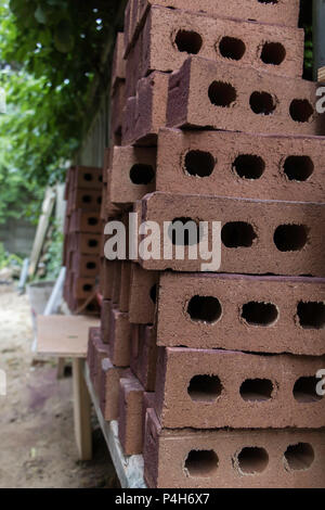 Des piles de brisks autour du chantier de construction Banque D'Images