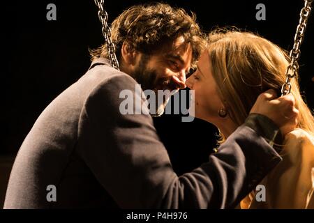 Titre original : NUESTROS AMANTES. Titre en anglais : NUESTROS AMANTES. Directeur de film : MIGUEL ANGEL LAMATA. Année : 2016. Stars : Eduardo Noriega ; Michelle Jenner. Credit : BEMYBABY FILMS / Album Banque D'Images