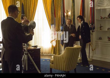 Titre original : ELVIS et Nixon. Titre en anglais : ELVIS et Nixon. Directeur de film : CARY ELWES. Année : 2016. Stars : Kevin Spacey ; Michael Shannon. Credit : BENAROYA PICTURES/PICK UP TRUCK PHOTOS / Album Banque D'Images